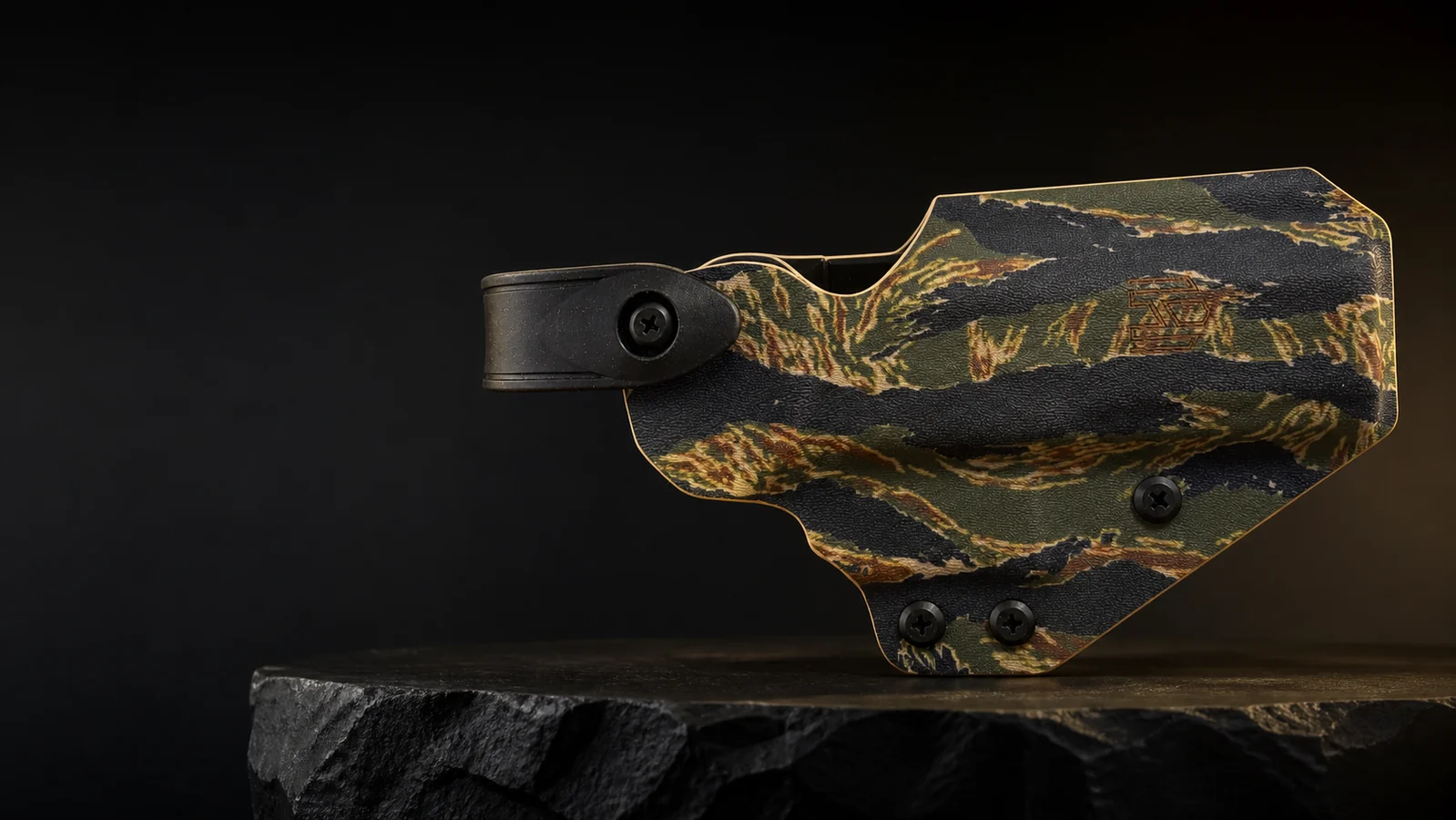 HELLWEG duty holster in Tiger Stripe with retaining strap